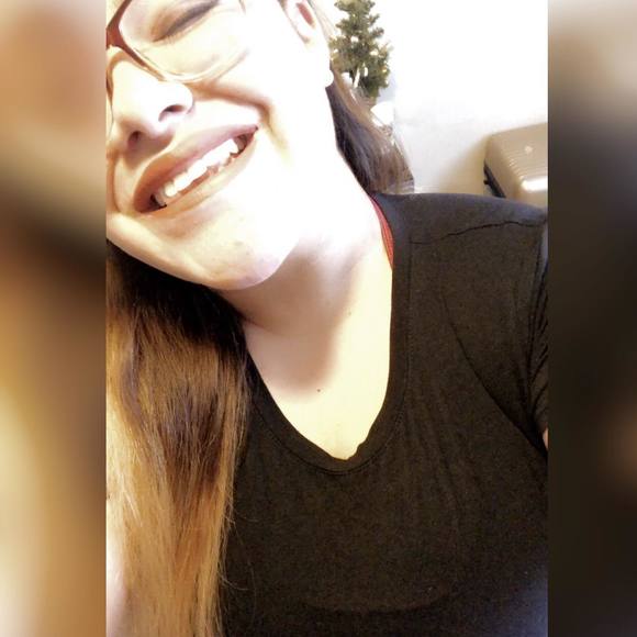 Meet your Posher, Dianna - Picture 1 of 1